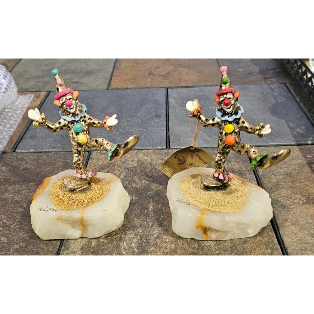 Ron Lee Signed Clowns Standing On One Foot 85 & 87 w/24K‎ Gold Paint Accents